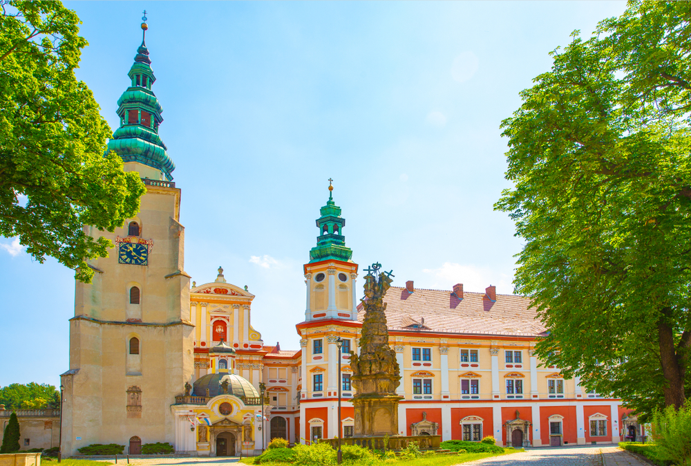 Odkryj tajemnice Opactwa Cystersów w Henrykowie